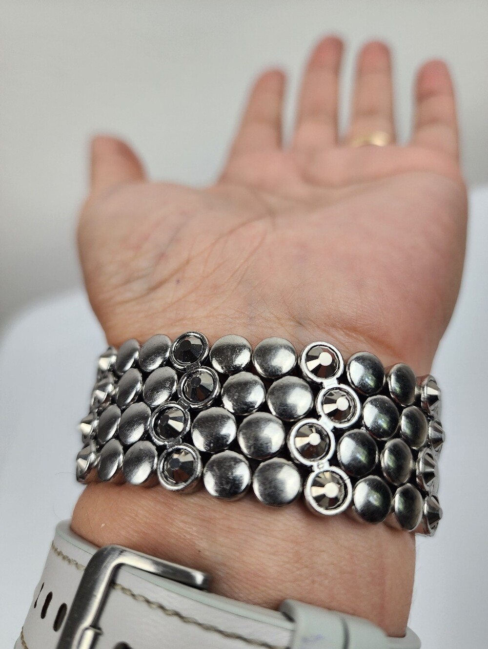 Silver Tone Rhinestones Stretch Bracelet - Women Jewelry - Picture 6 of 10